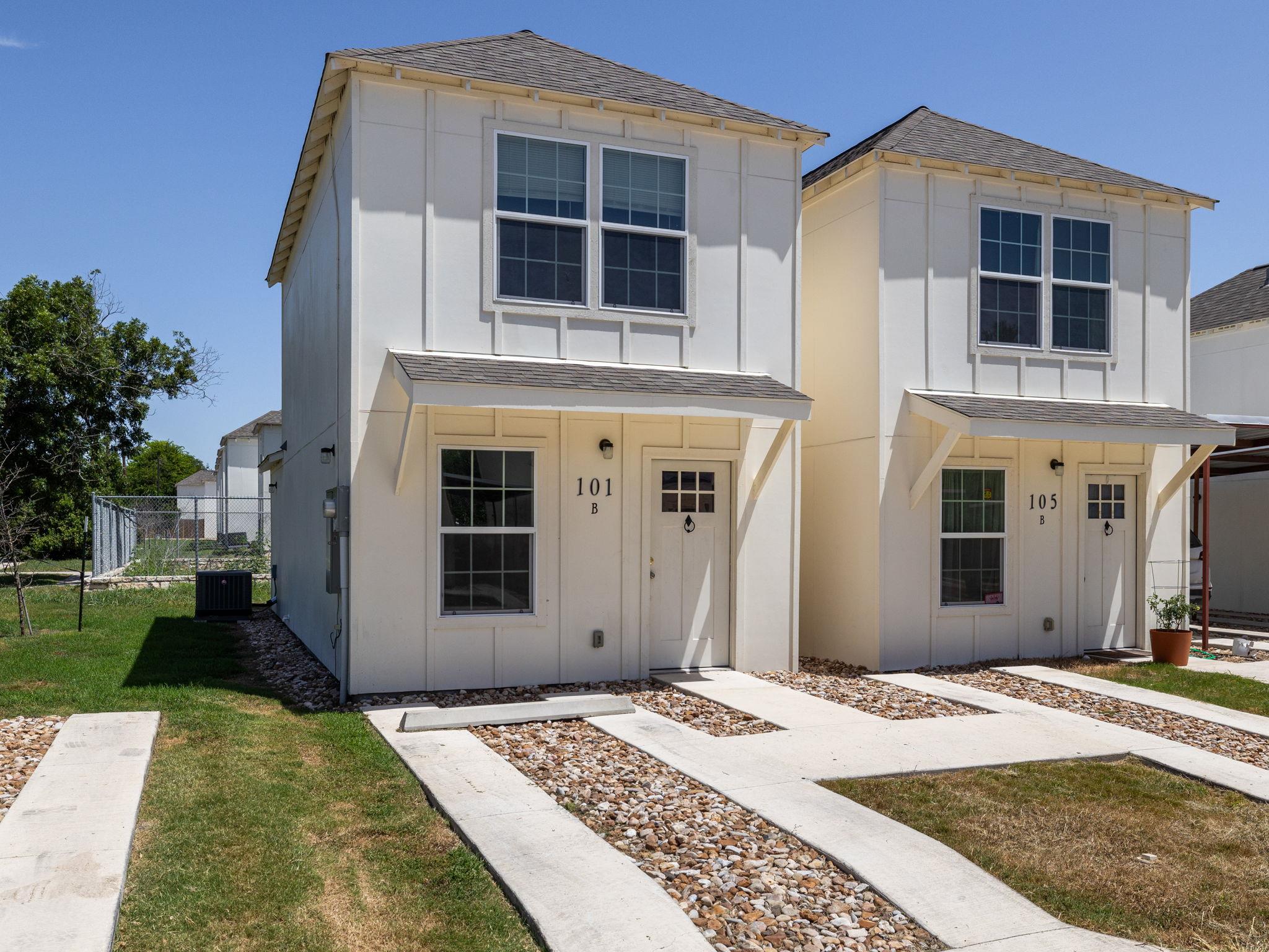 230 Debus, Taylor, TX 76574 — photo 1