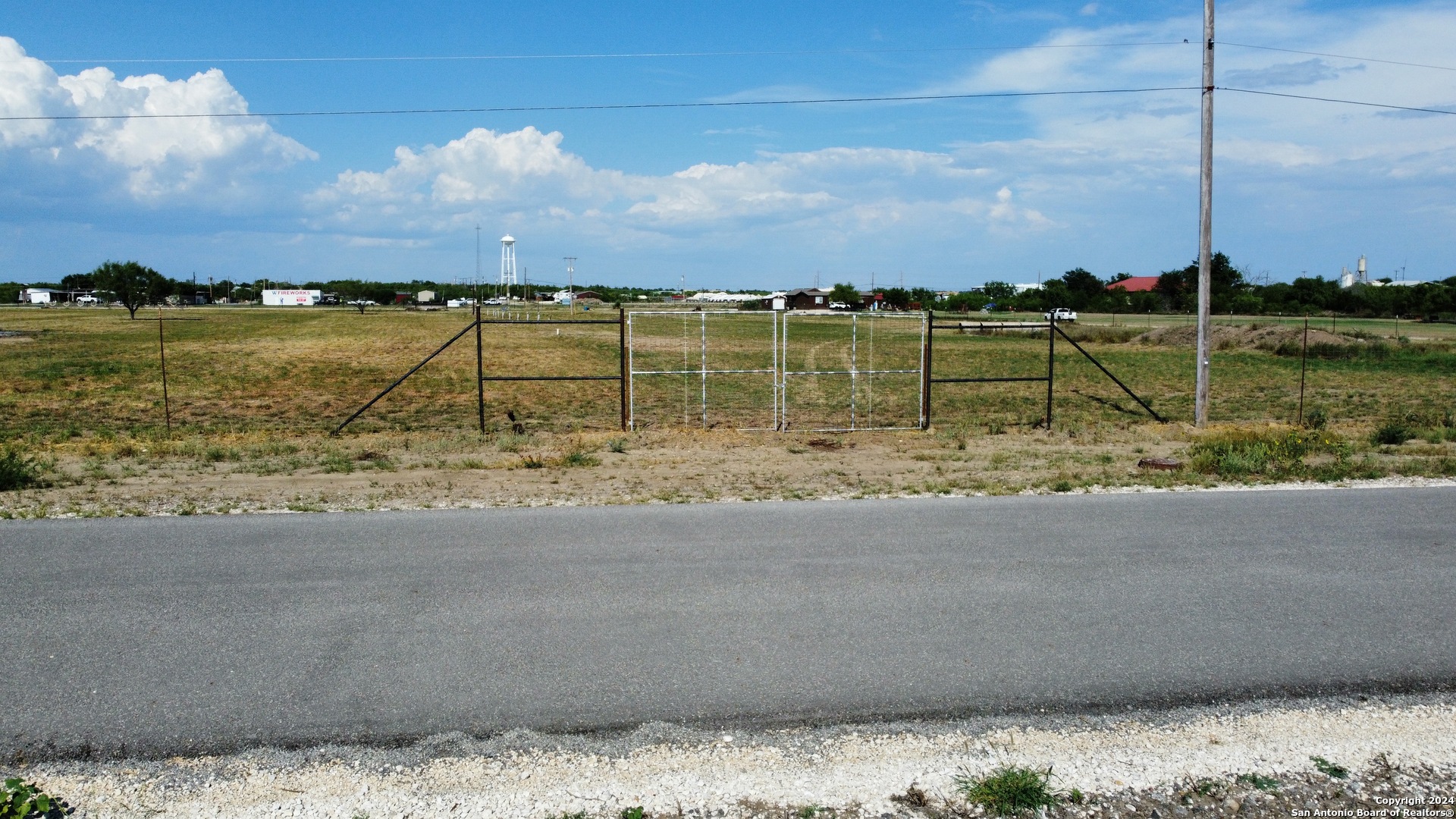 4303 US Highway 83, ,  78839 — photo 1