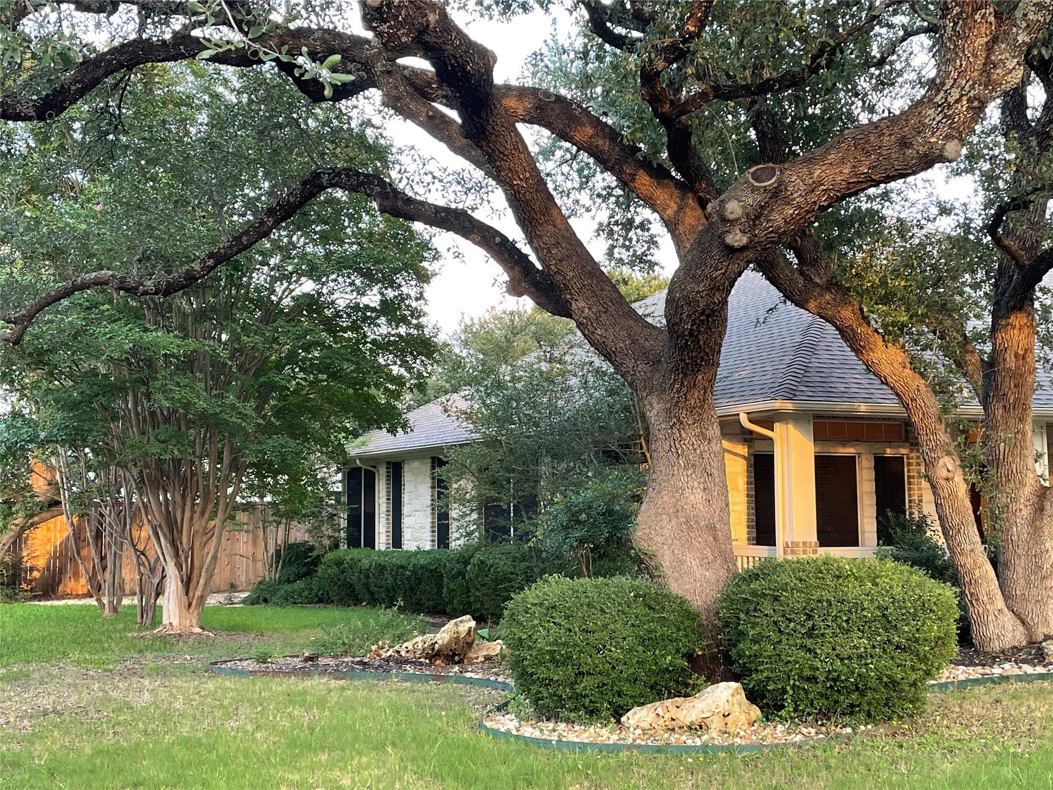 120 Brazos, Georgetown, TX 78628 — photo 1