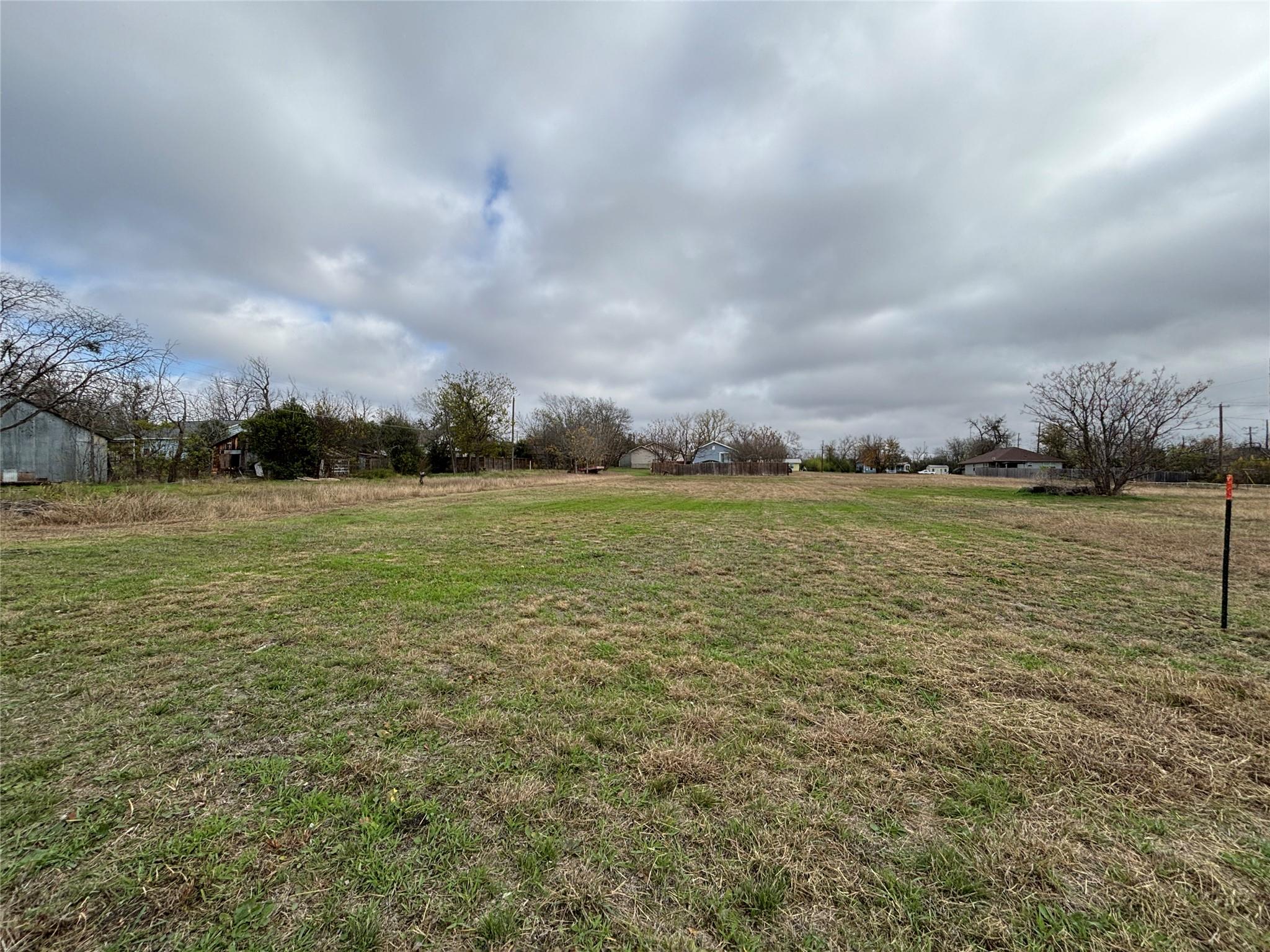 1302 Frink, Taylor, TX 76574 — photo 1