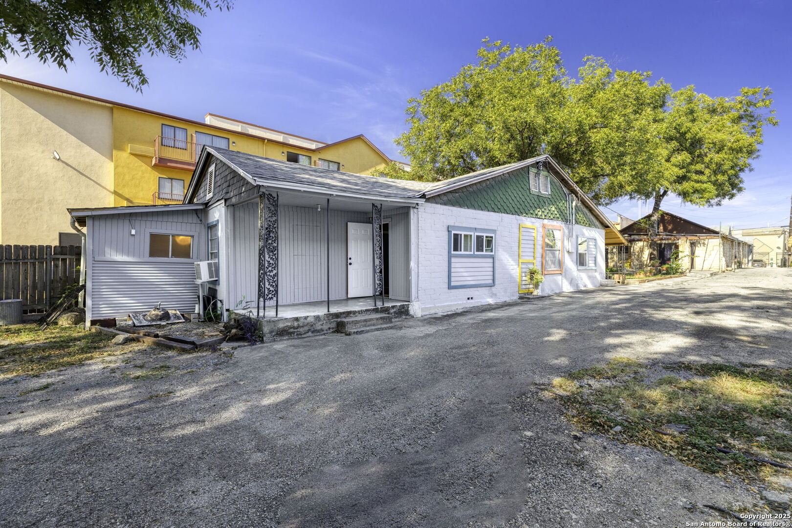 922-926 Laredo St, ,  78204 — photo 1