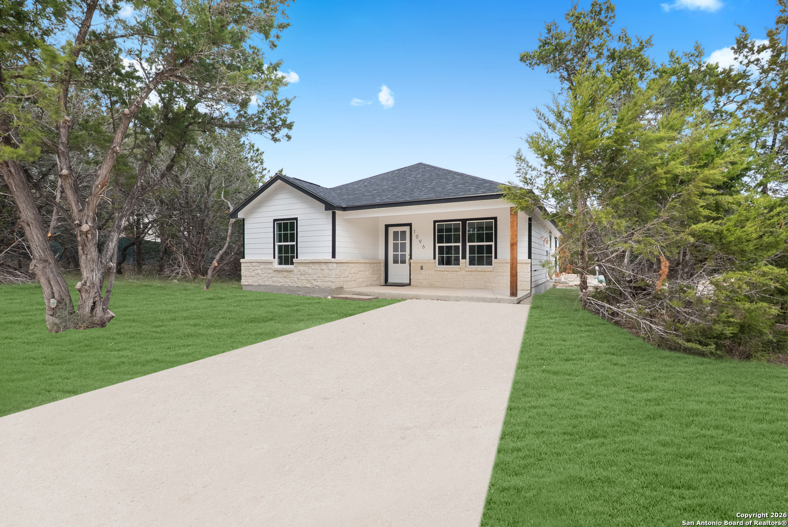 1096 Deer Valley, ,  78070 — photo 1
