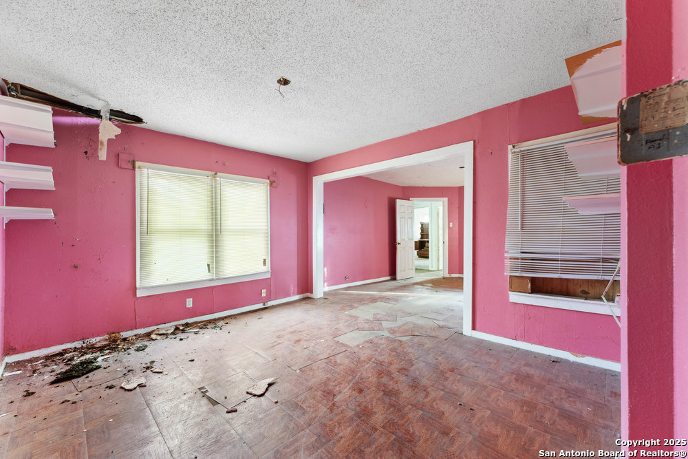 1932 HIGHLAND BLVD, , 78210 — photo 1