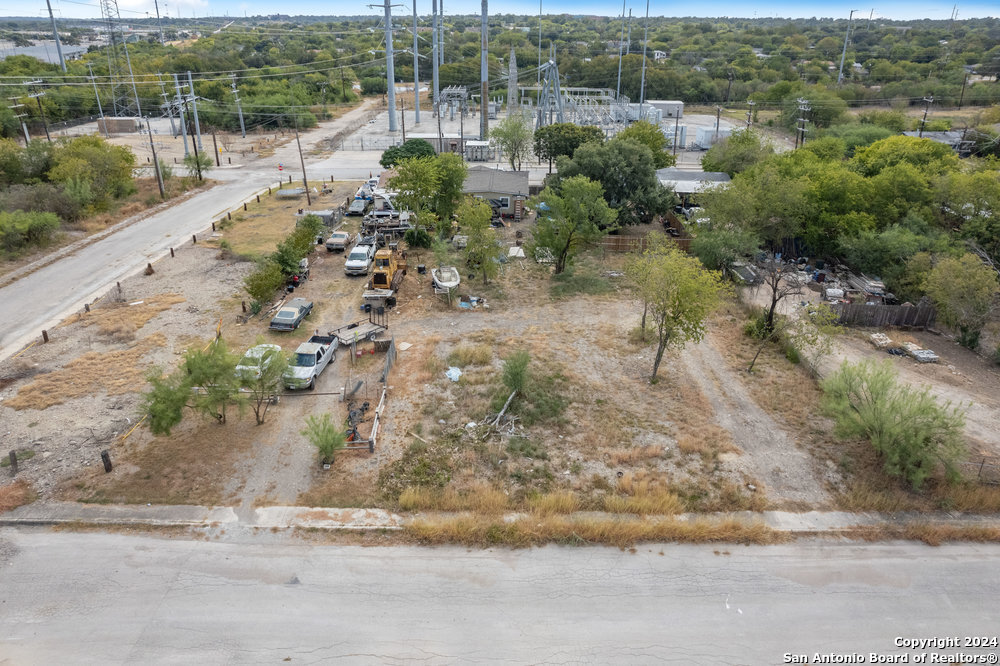 6004 ROTARY, , 78202 — photo 1