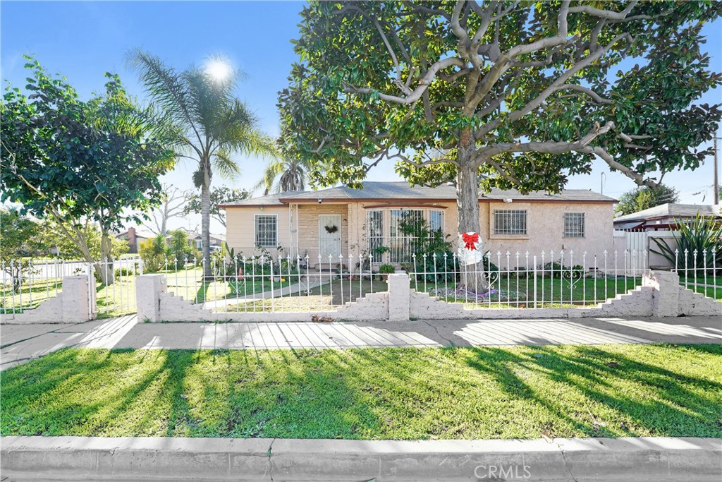 2200 W Hardy, Inglewood, CA 90305 — photo 1