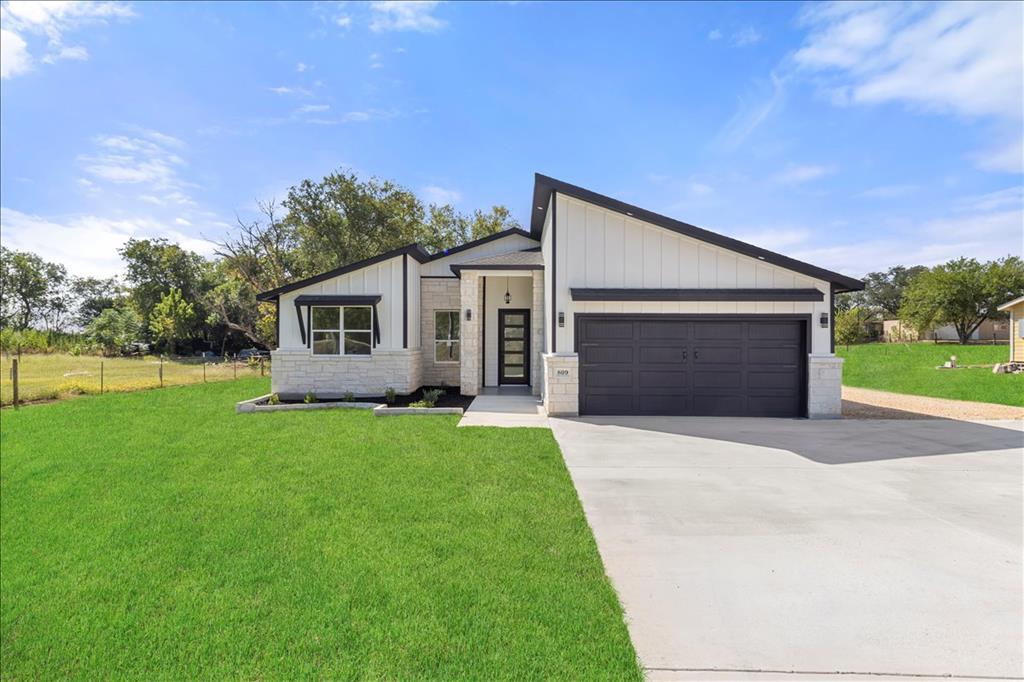 809 FM 467, Seguin, TX 78155 — photo 1