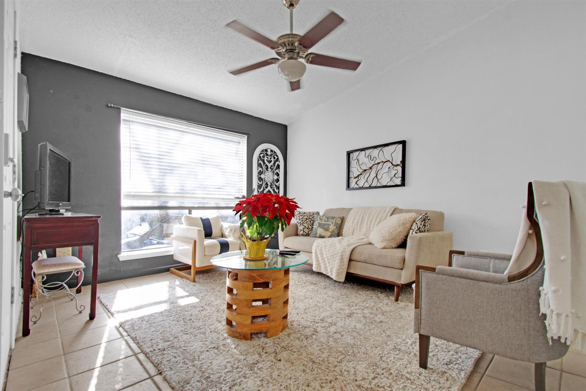 1705 Crossing, Austin, TX 78741 — photo 1