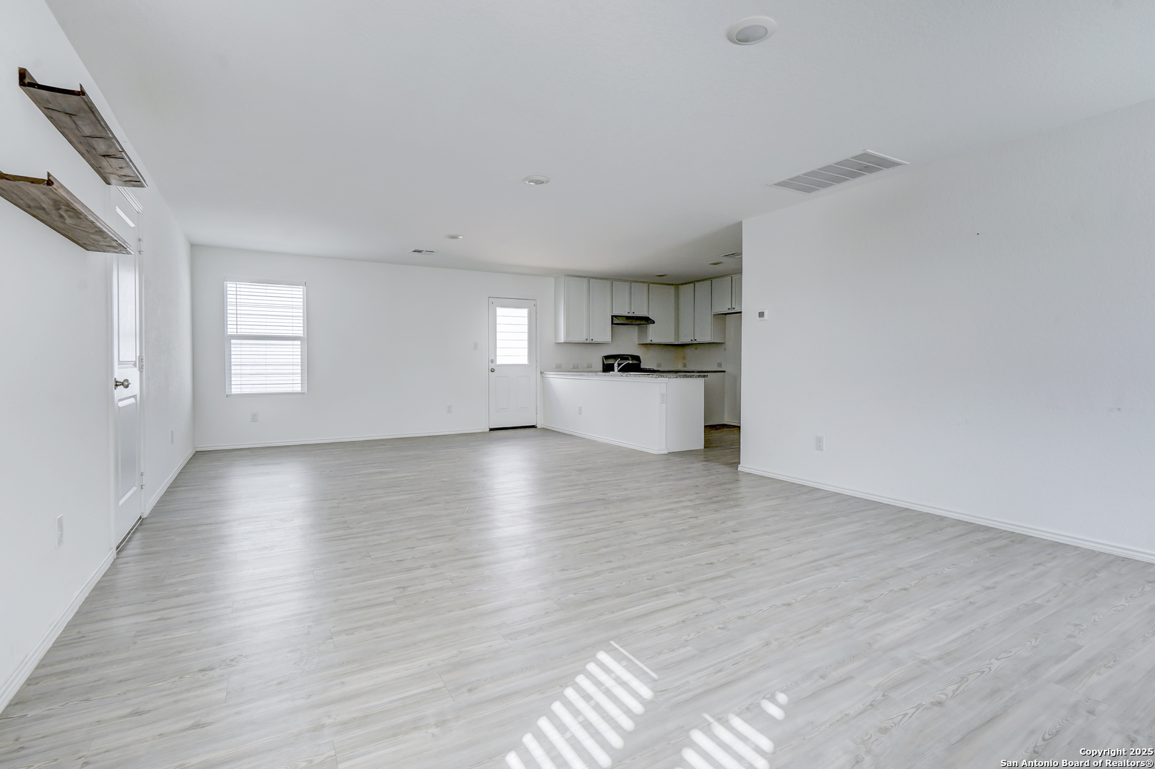 5918 San Geronimo, , 78155 — photo 1
