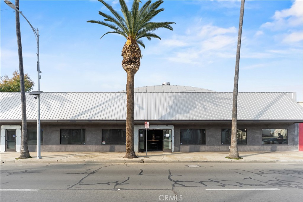 510 W Robertson, Chowchilla, CA 93610 — photo 1