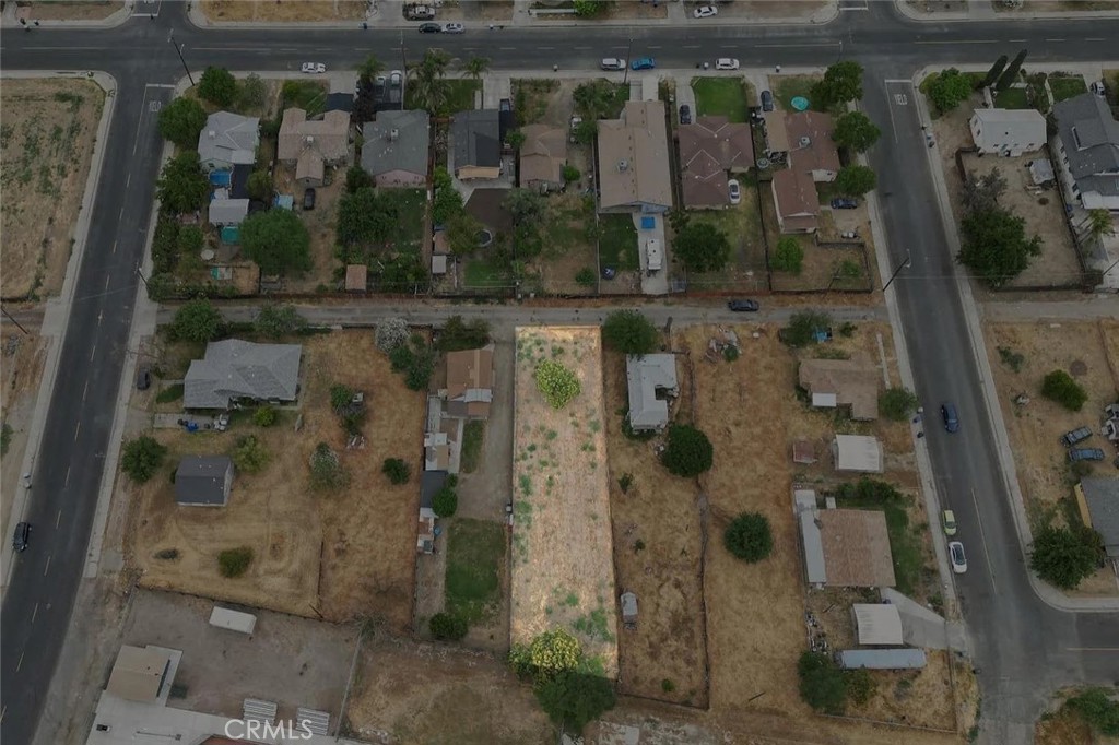 207 Ballpark, Hanford, CA 93230 — photo 1