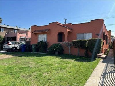 5302 S Manhattan, Los Angeles, CA 90062 — photo 1