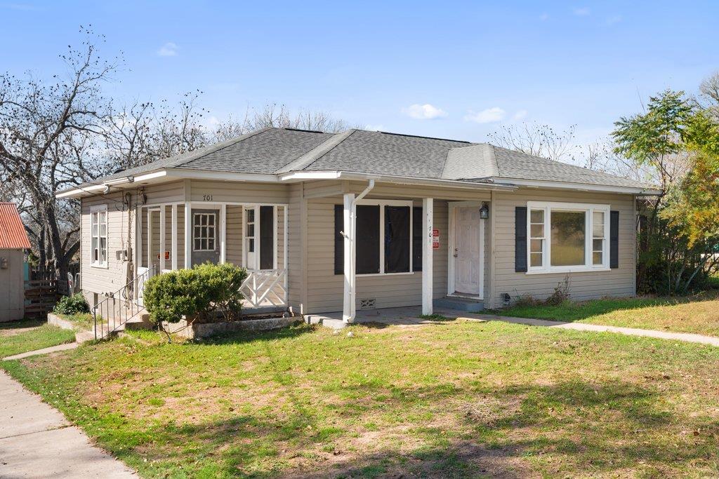 701 Washington, La Grange, TX 78945 — photo 1