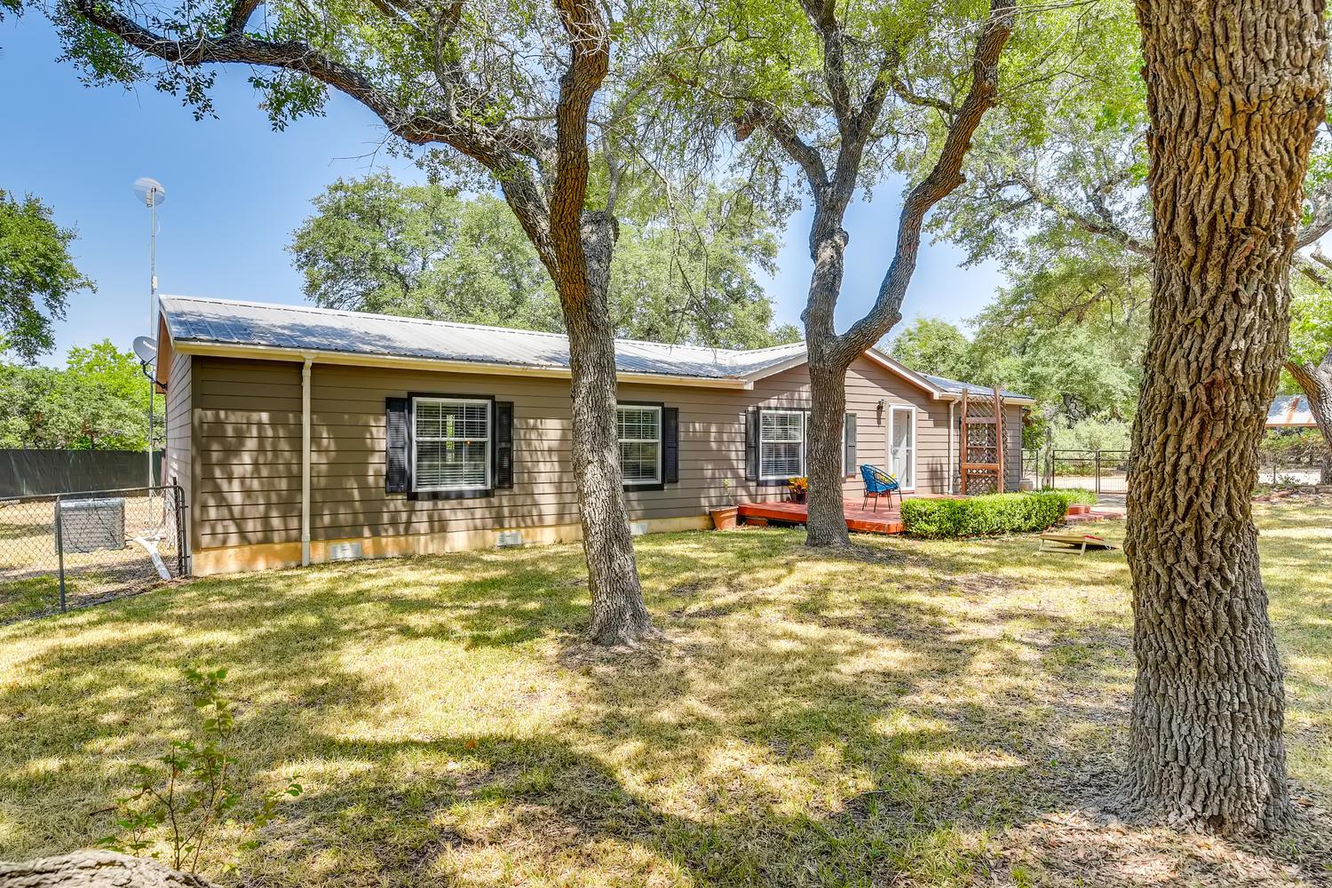 2023 Harmon Hills, Dripping Springs, TX 78620 — photo 1