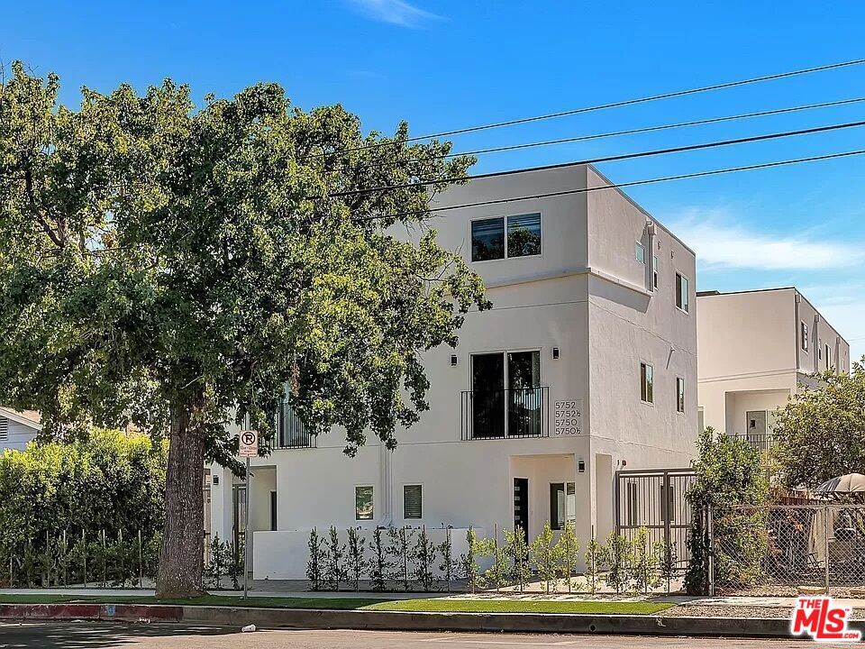 5750 Kester Avenue, Van Nuys, CA 91411 — photo 1