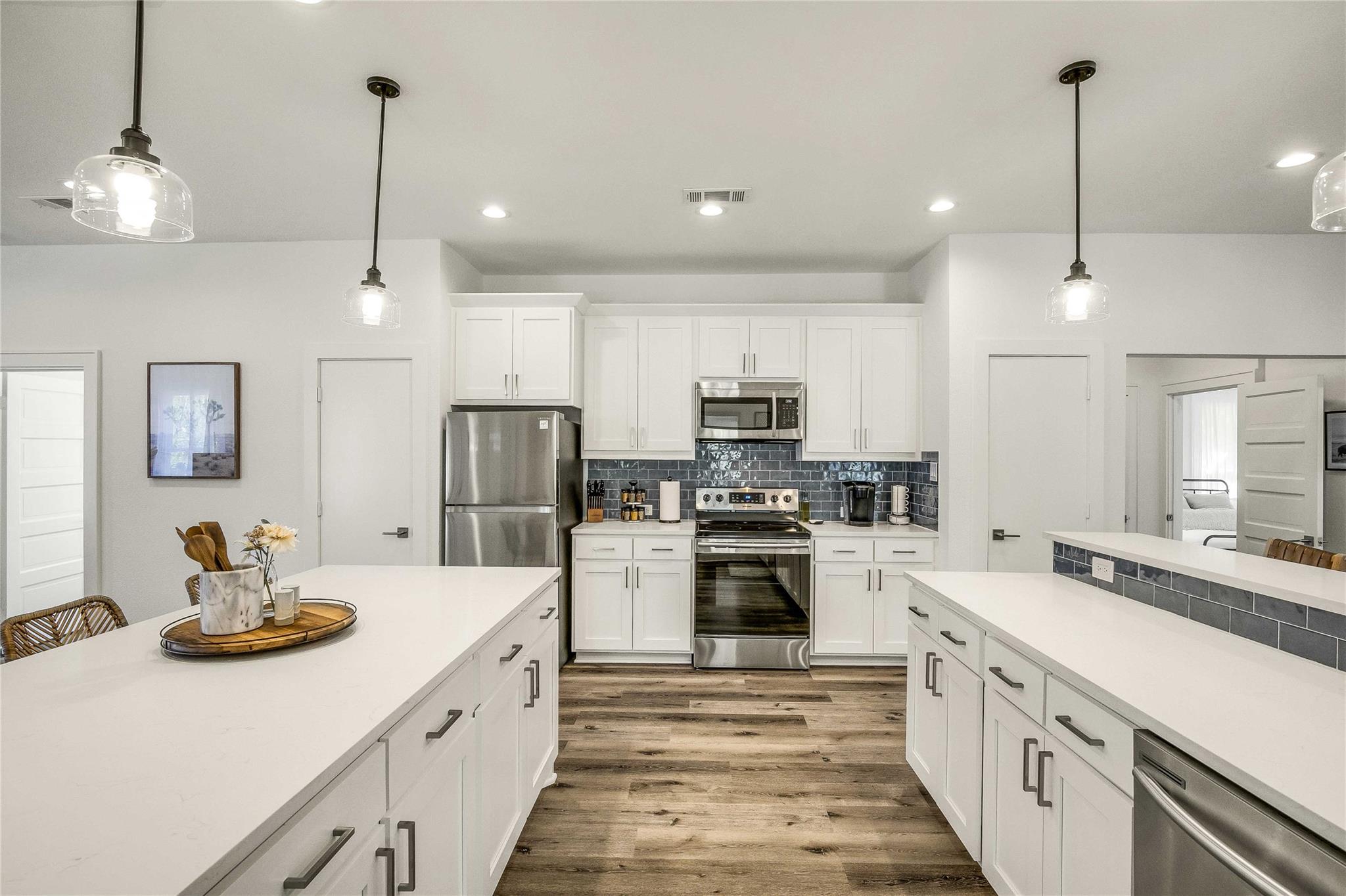 707  Highland Ave, Austin, TX 78703 — photo 1