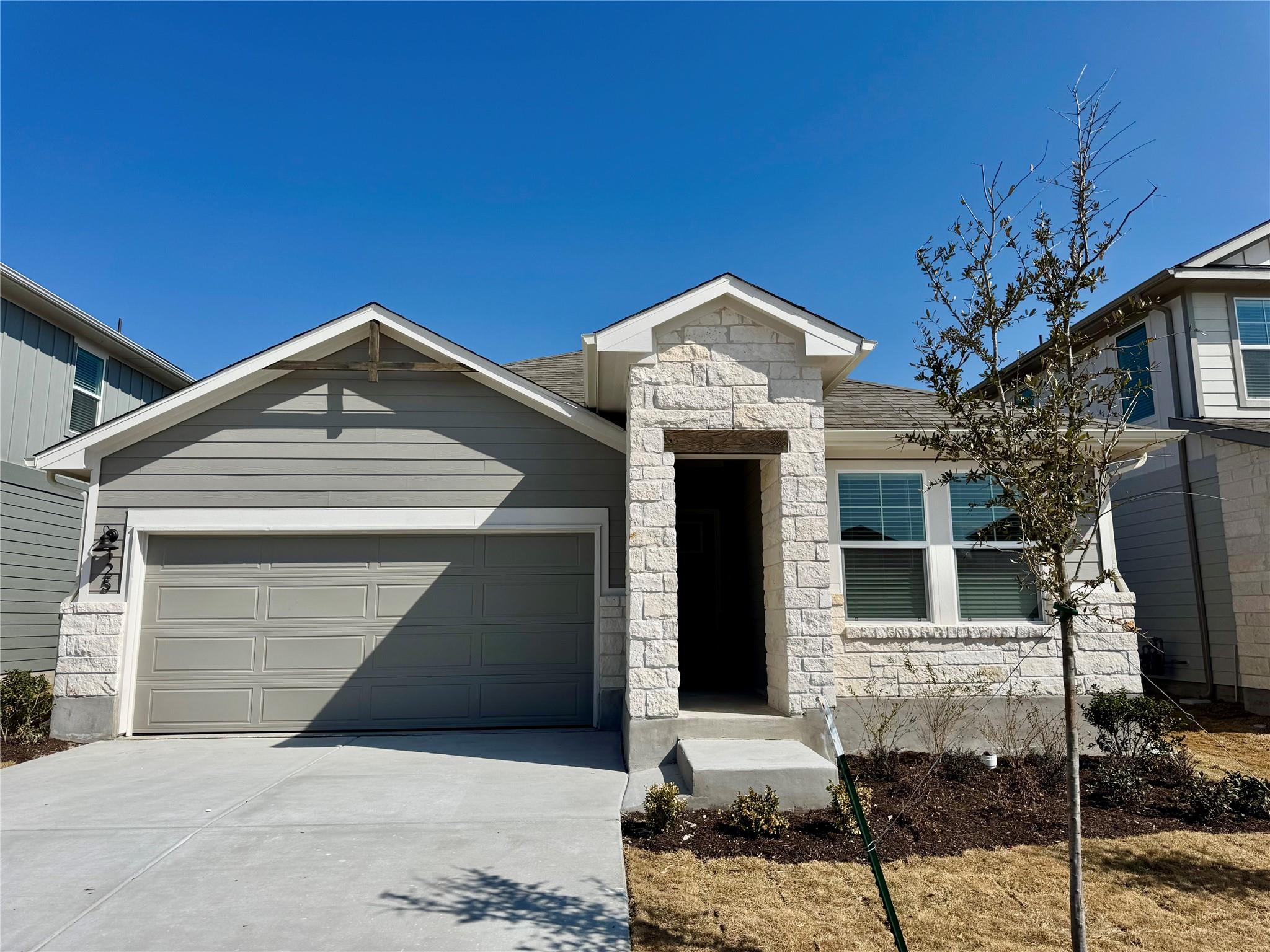 125 Holmby, Hutto, TX 78634 — photo 1