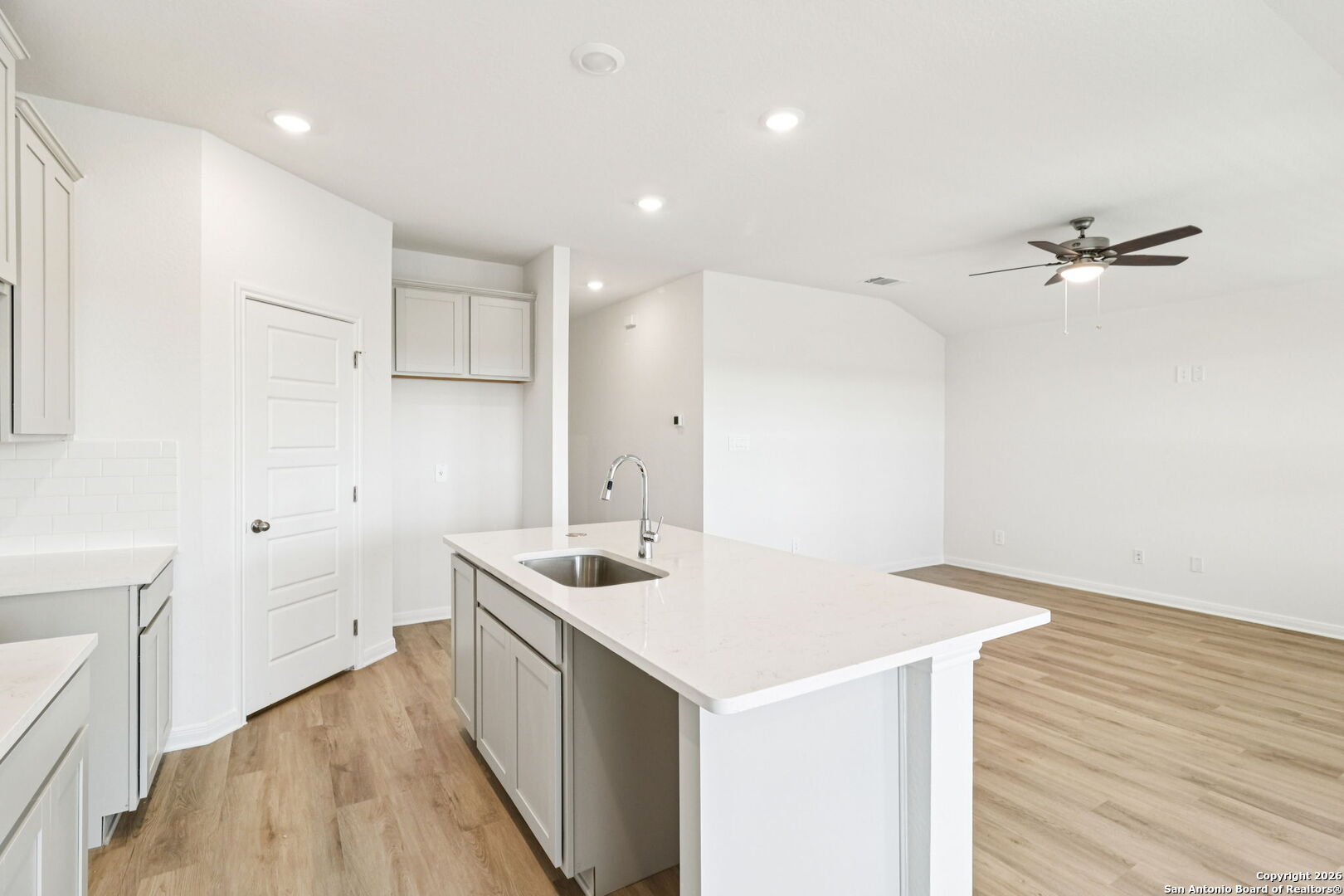 2922 Clemente Way, ,  78109 — photo 1