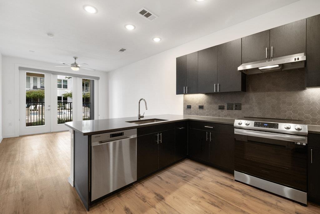4801 Springdale, Austin, TX 78723 — photo 1