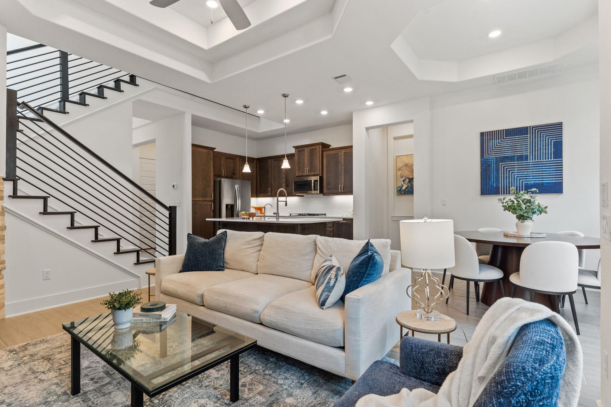 201 Beneteau, Austin, TX 78738 — photo 1