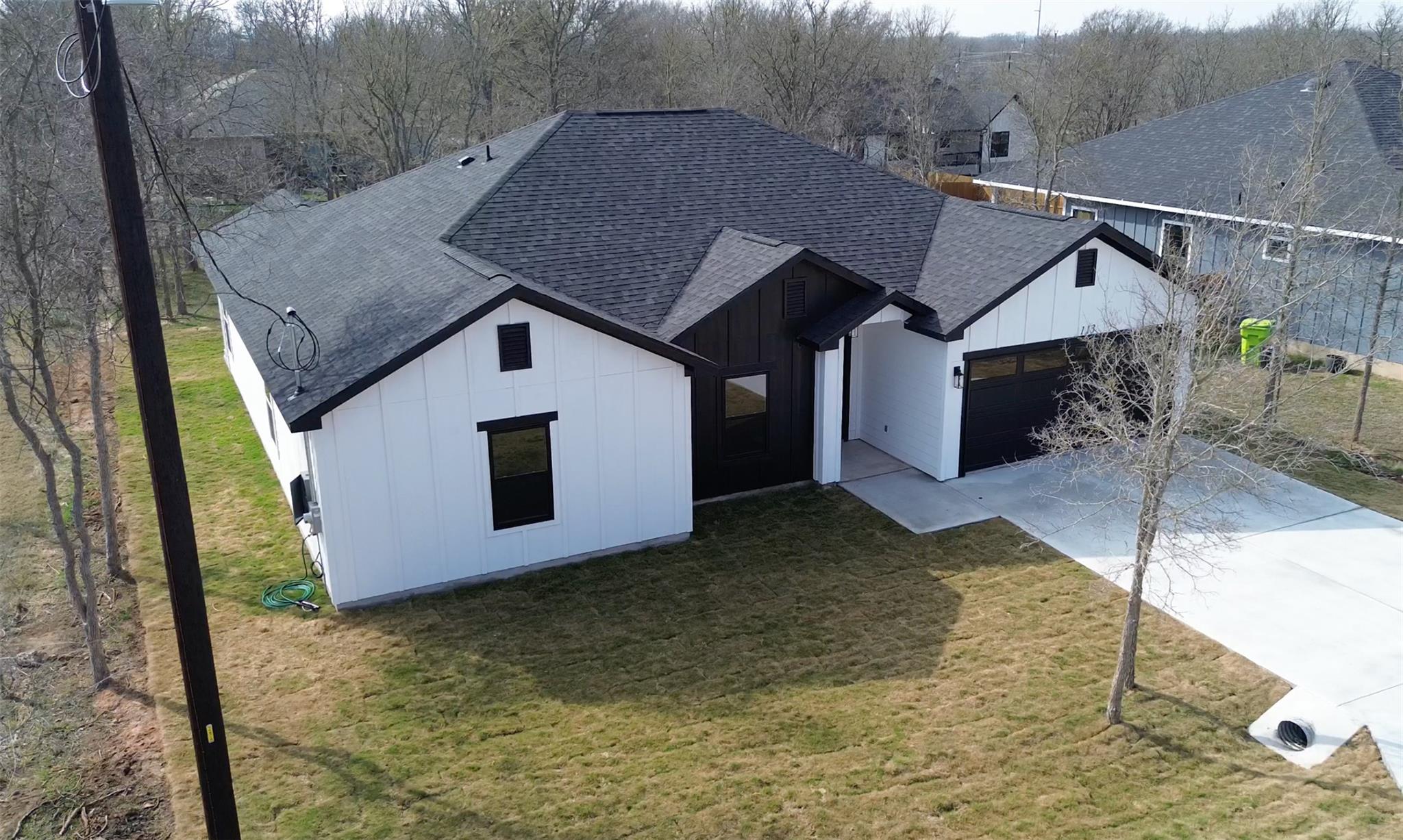 113 Keomuku, Bastrop, TX 78602 — photo 1
