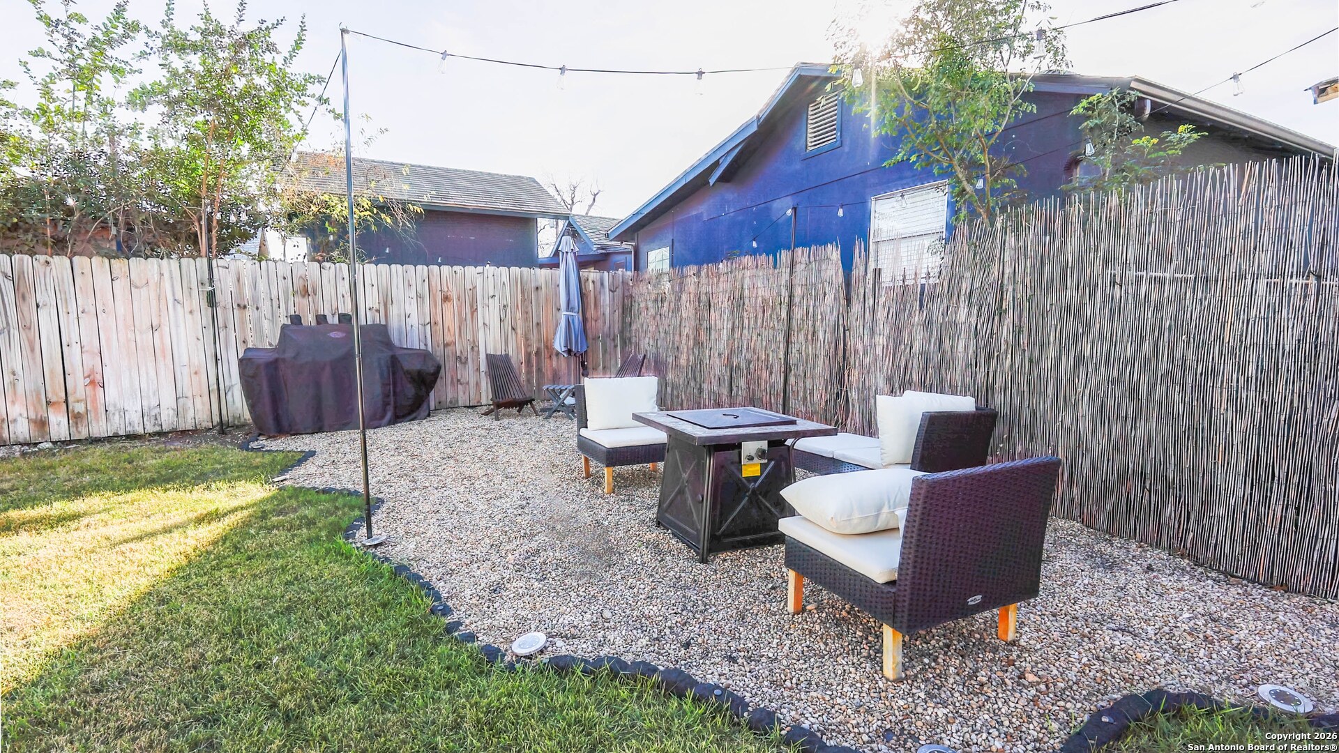 302 Pruitt, ,  78204 — photo 1