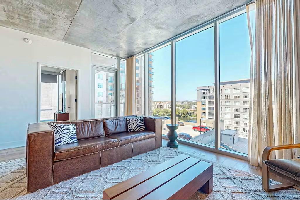 48 East, Austin, TX 78701 — photo 1