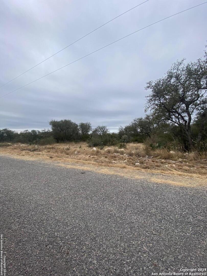 309 LEGEND HILLS RD, ,  78801 — photo 1