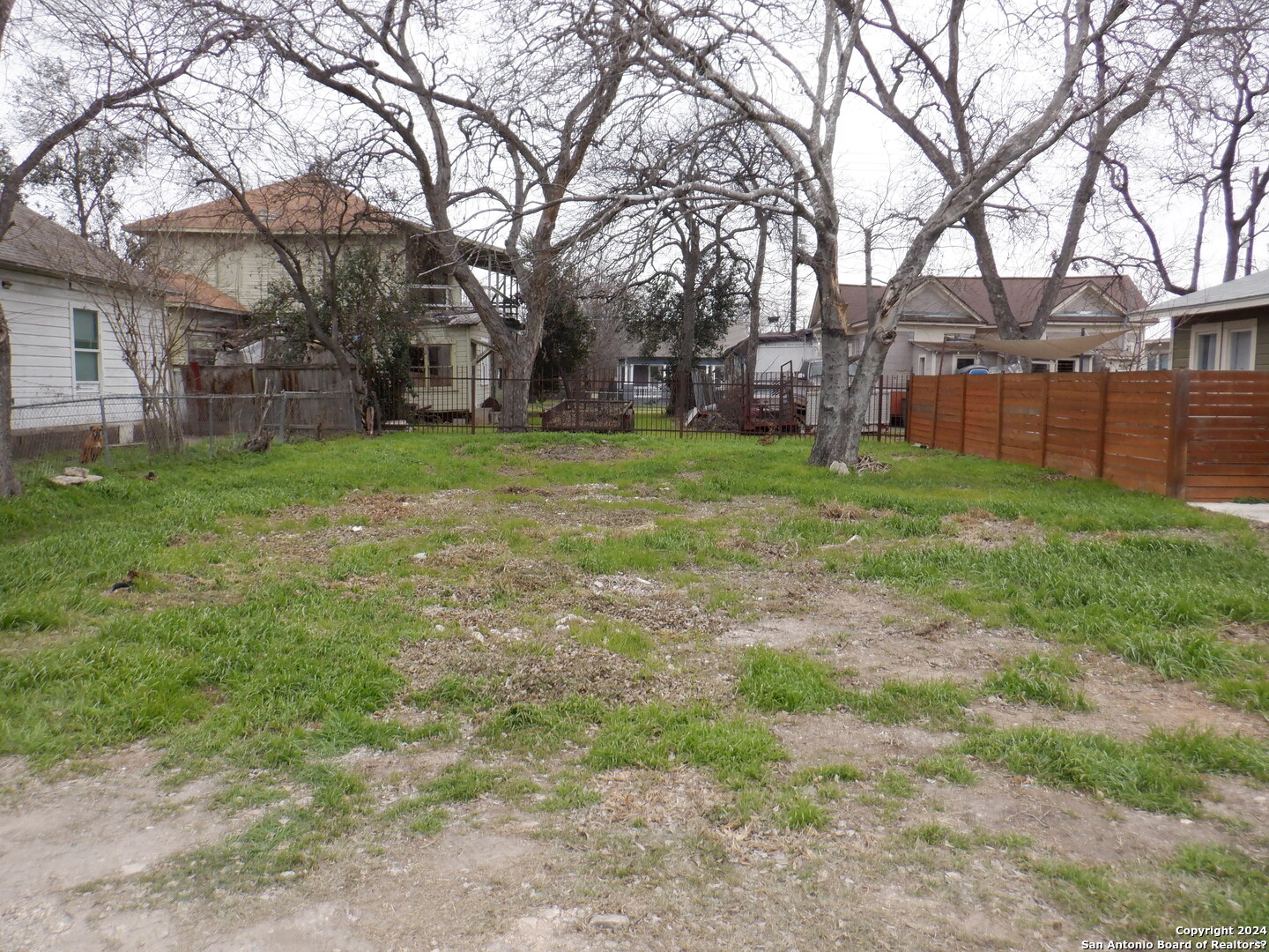 119 BUFORD, , 78202 — photo 1