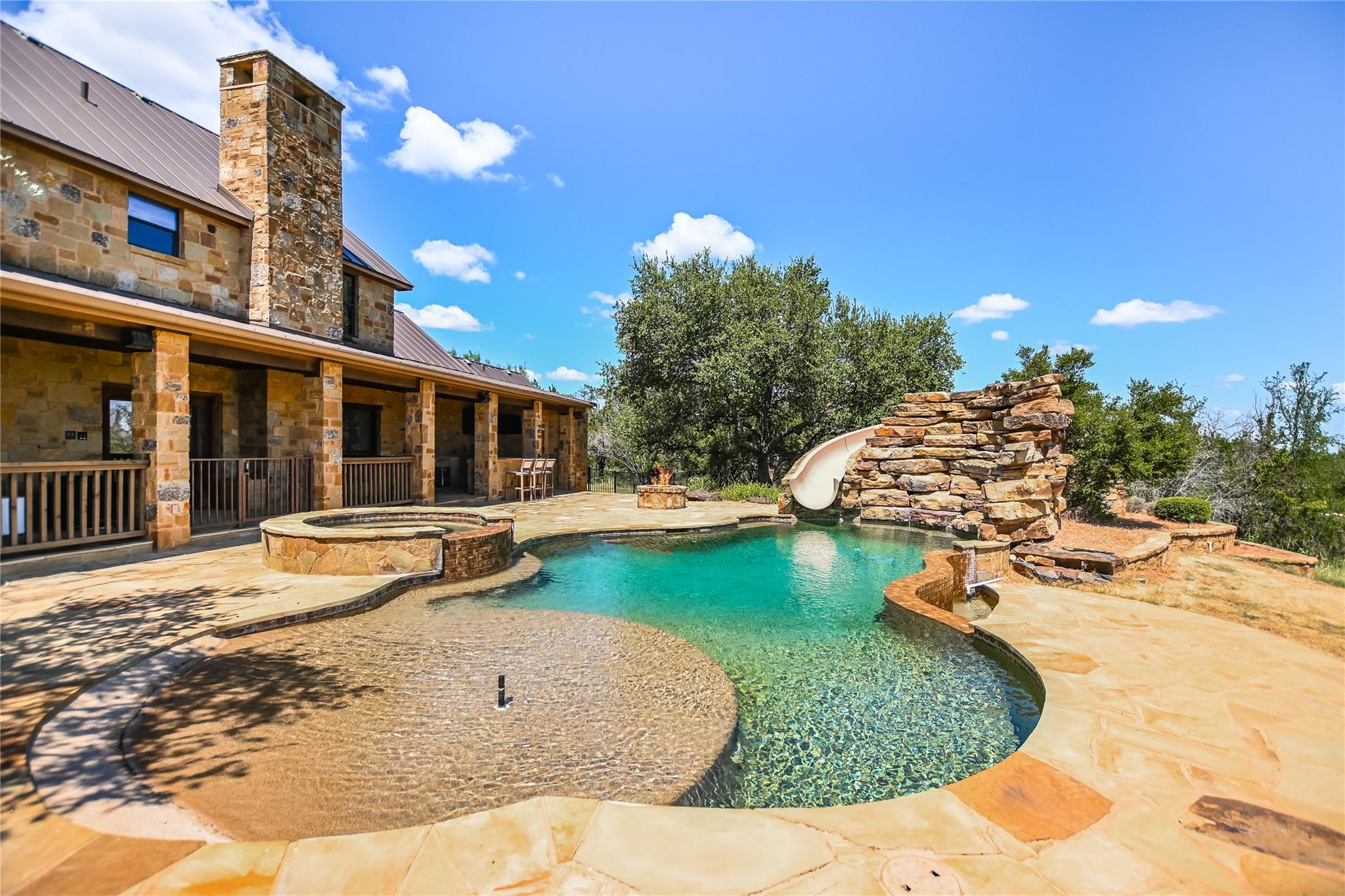 104 The Hills, Horseshoe Bay, TX 78657 — photo 1