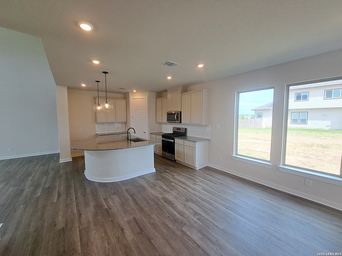 10310 Bartenheim Dr, ,  78154 — photo 1