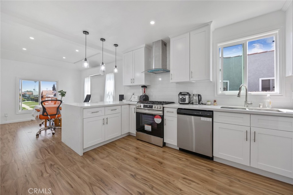 7037 Cimarron Street, Los Angeles, CA 90047 — photo 1