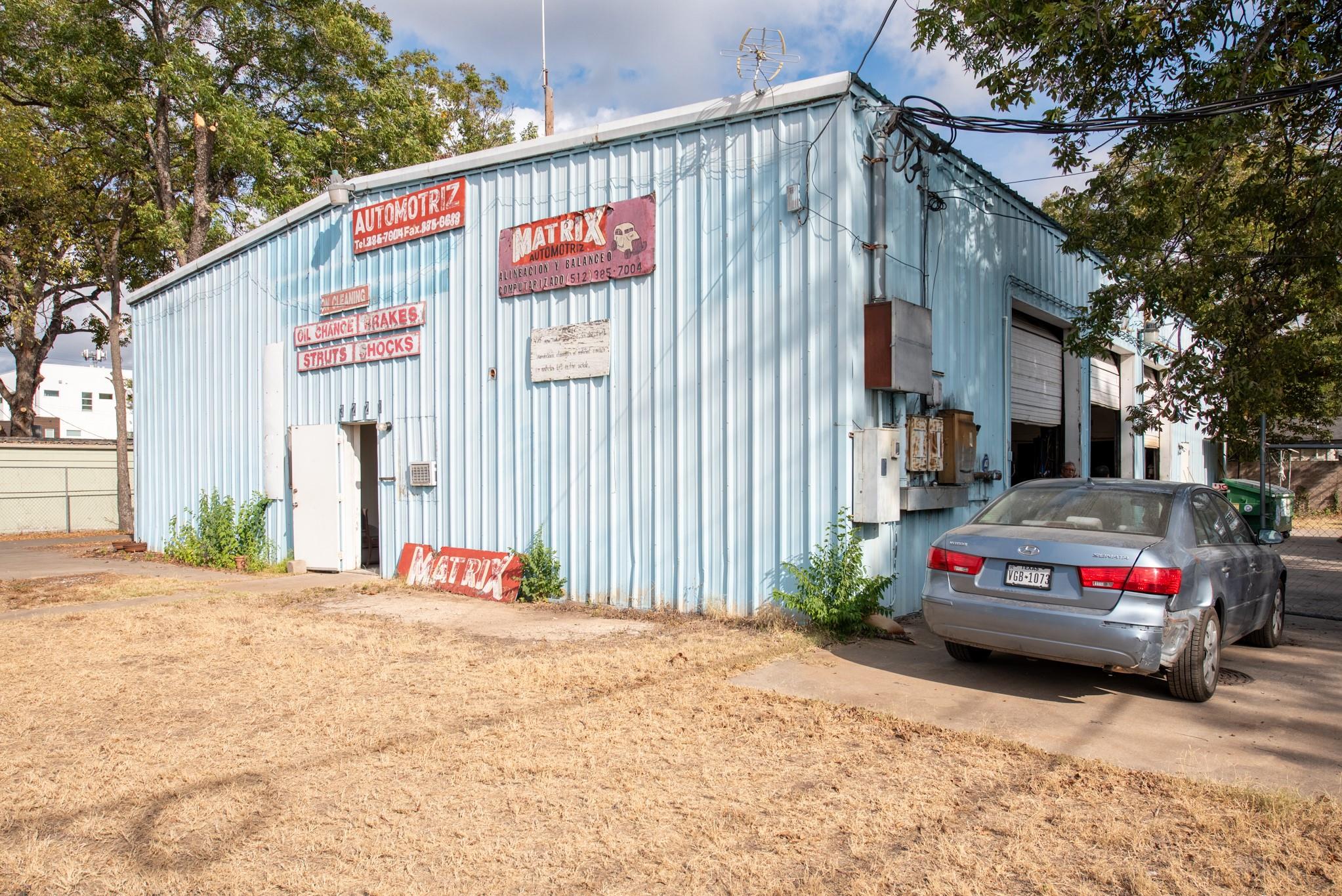 3228 5th, Austin, TX 78702 — photo 1