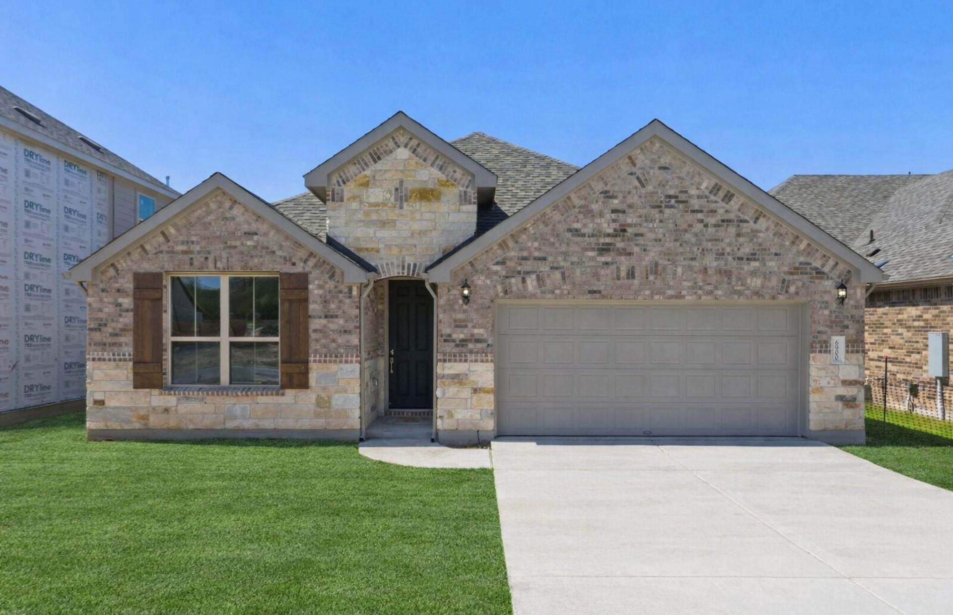 6900 Cliff Rose, Spicewood, TX 78669 — photo 1