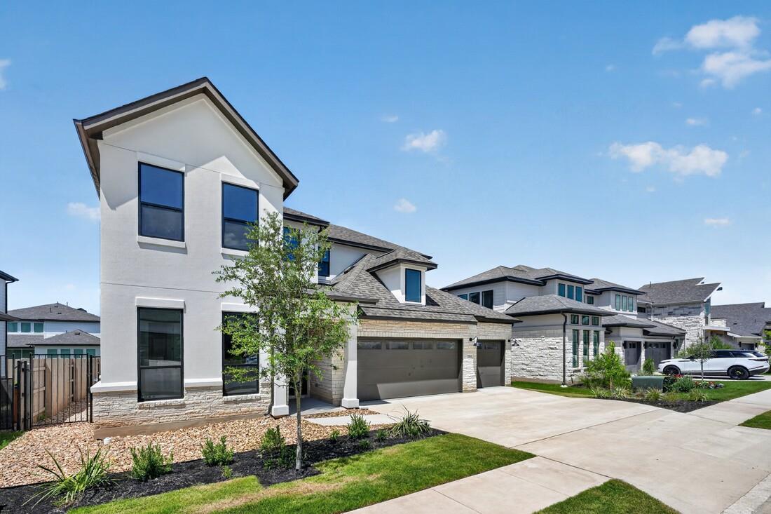 9104 The Ravine, Austin, TX 78744 — photo 1