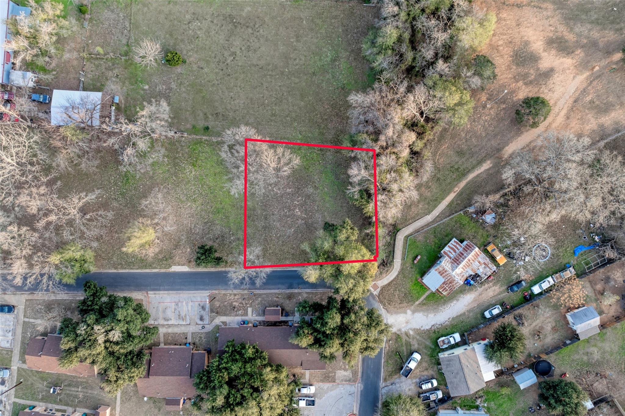 Lot 4 Alamo, Elgin, TX 78621 — photo 1