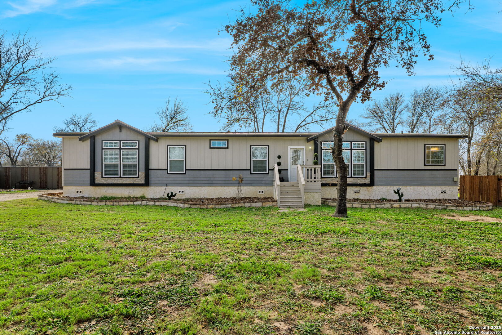 445 Savannah Ridge, ,  78073 — photo 1