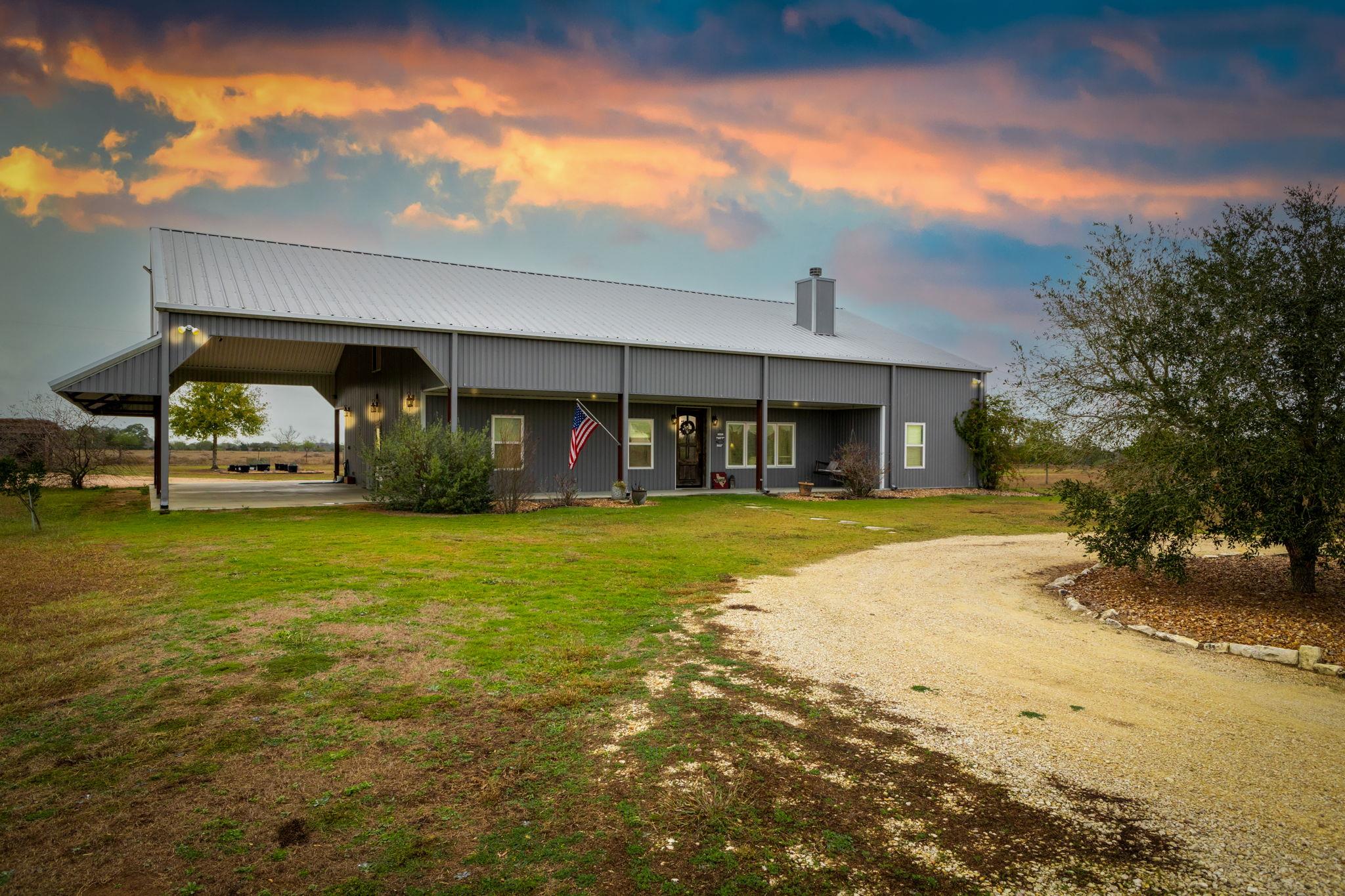 1138 Creekside