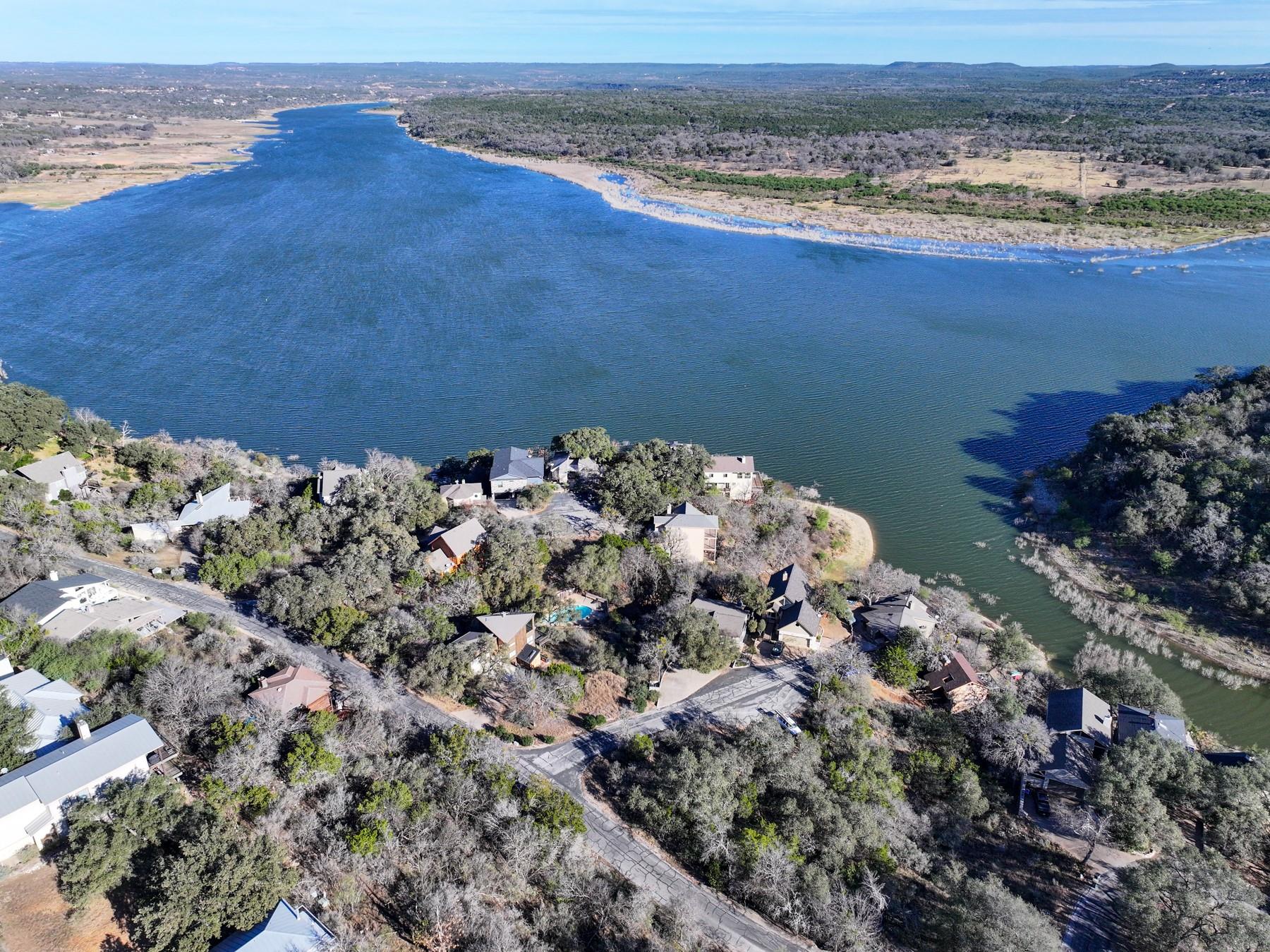 102 Coventry  Coventry Rd, Spicewood, TX 78669 — photo 1