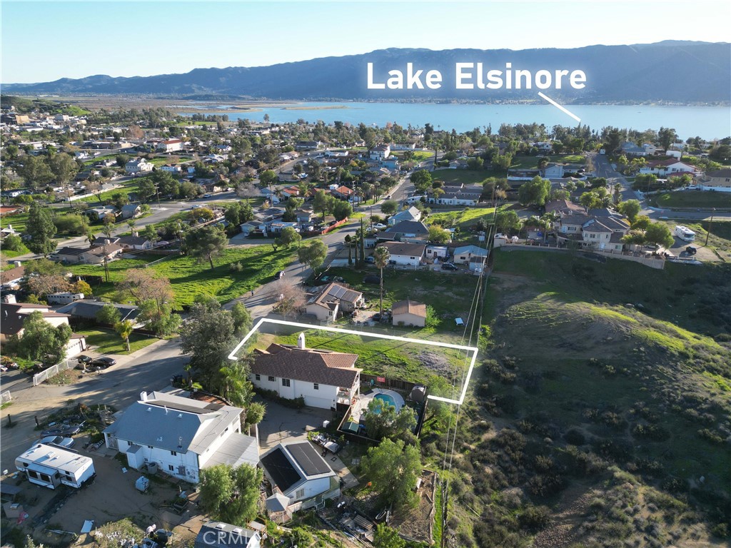 415 N SCRIVENER, Lake Elsinore, CA 92530 — photo 1