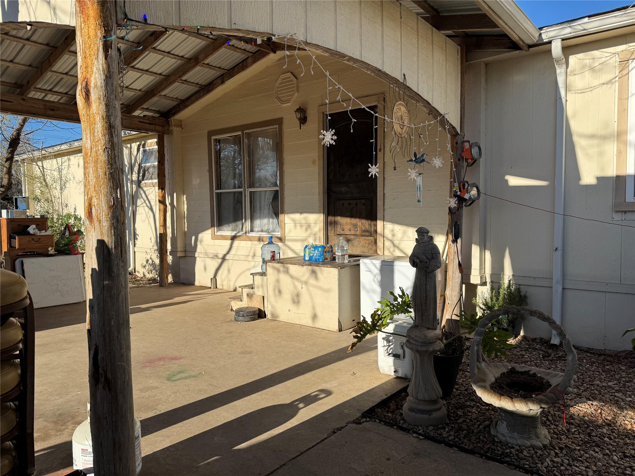 140  Alum Park Place Dr, Cedar Creek, TX 78612 — photo 1
