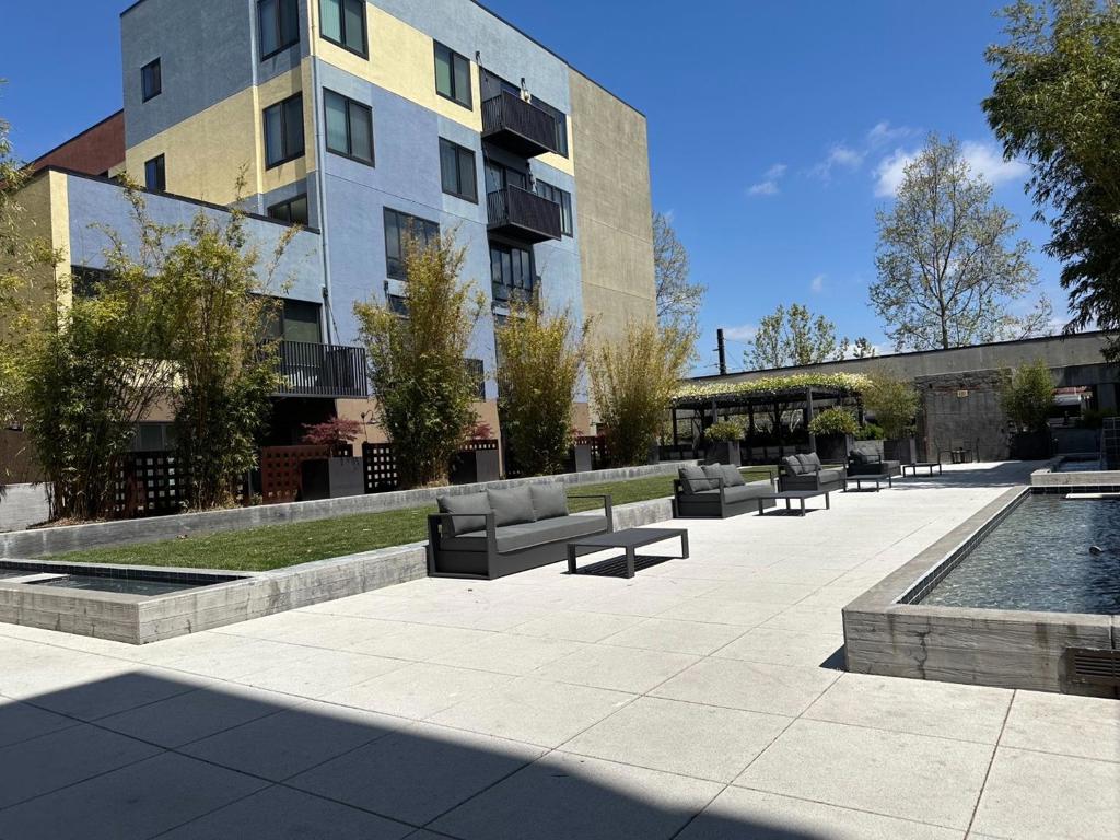 88 Bush Street 2171, San Jose, CA 95126 — photo 1