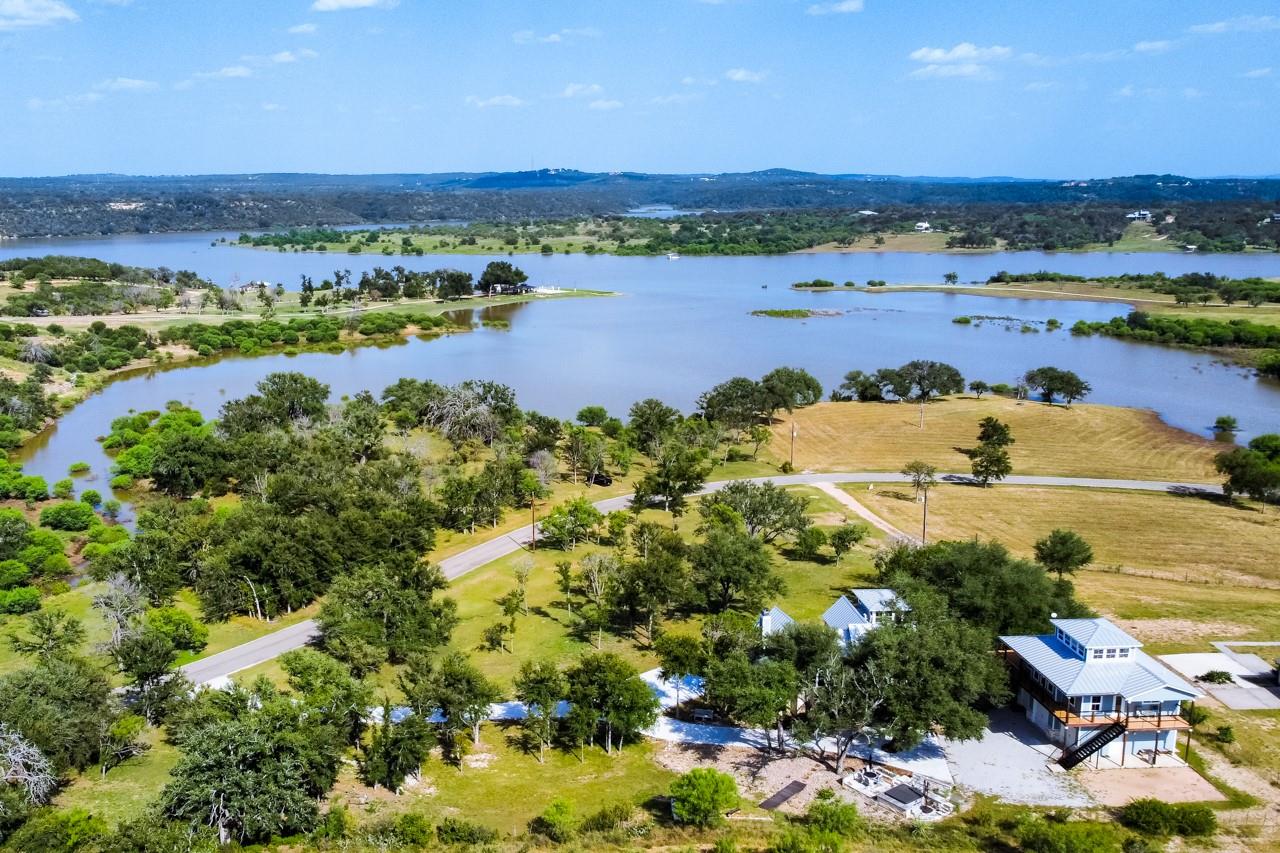 348  Chimney Cove Dr, Marble Falls, TX 78654 — photo 1