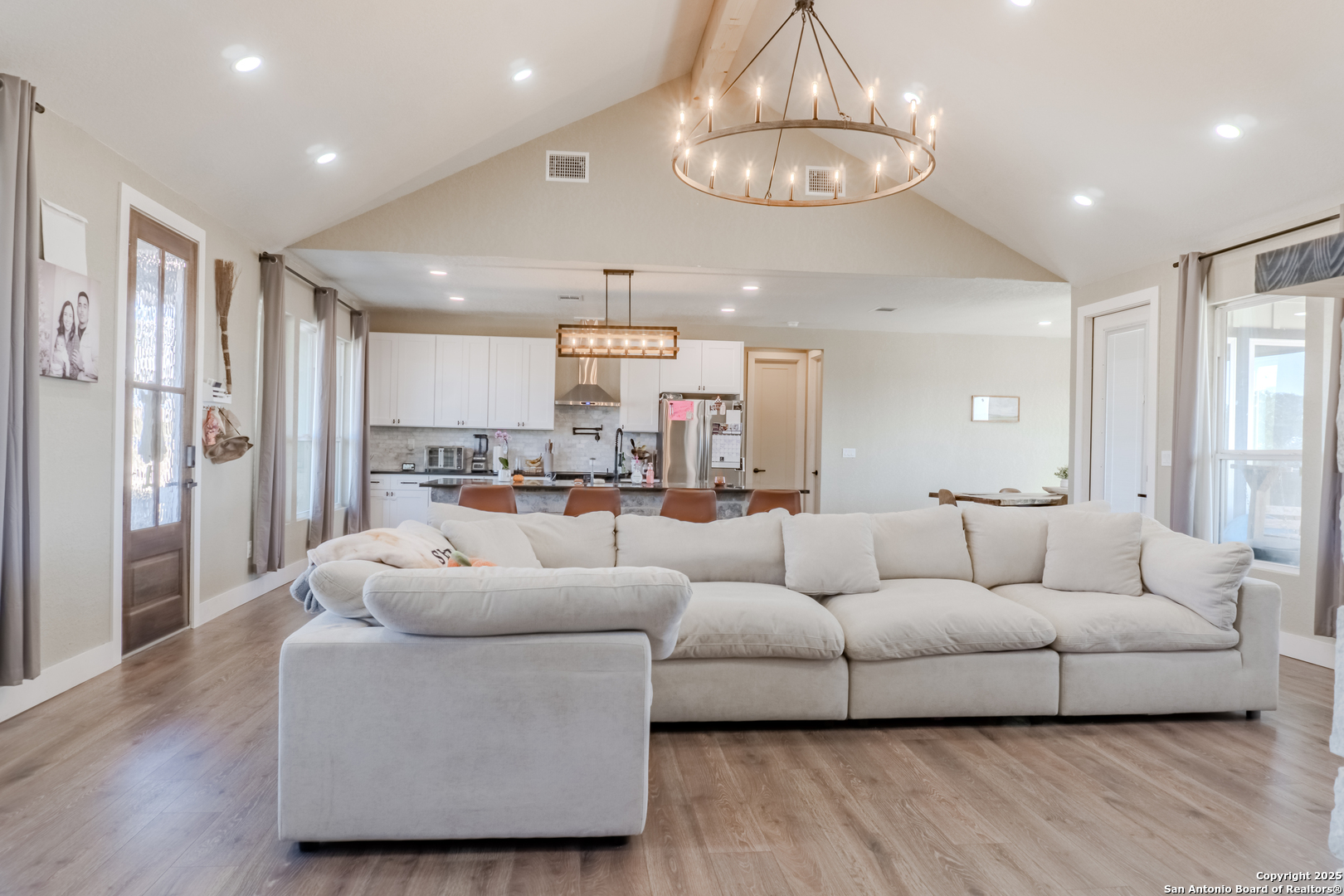 732 lake valley