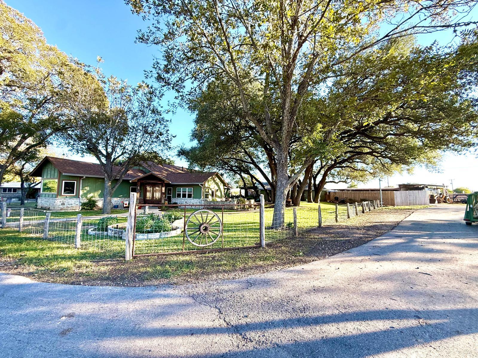 2425  Quail Foot St, San Antonio, TX 78253 — photo 1