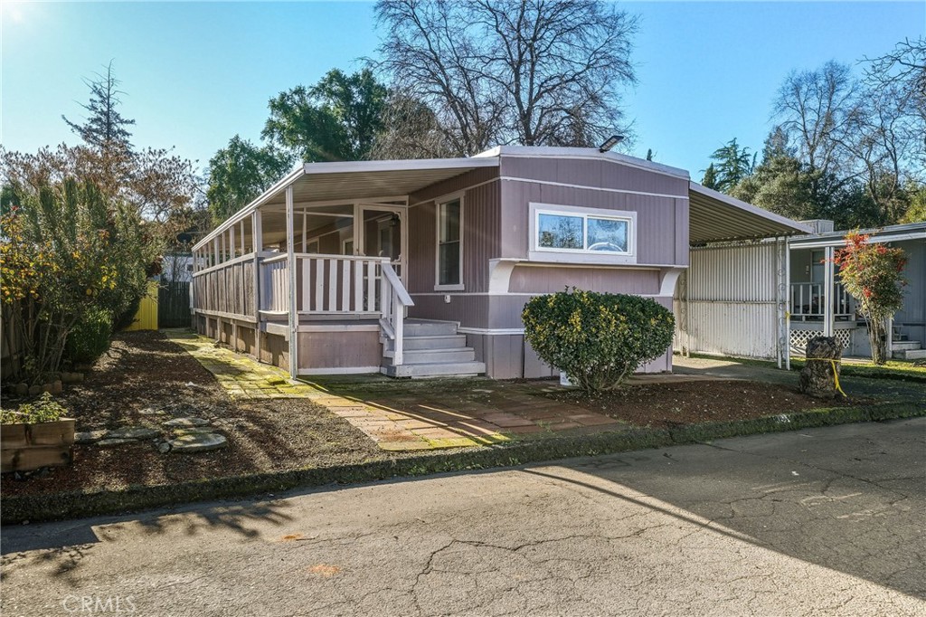 5890 E Highway 20 16