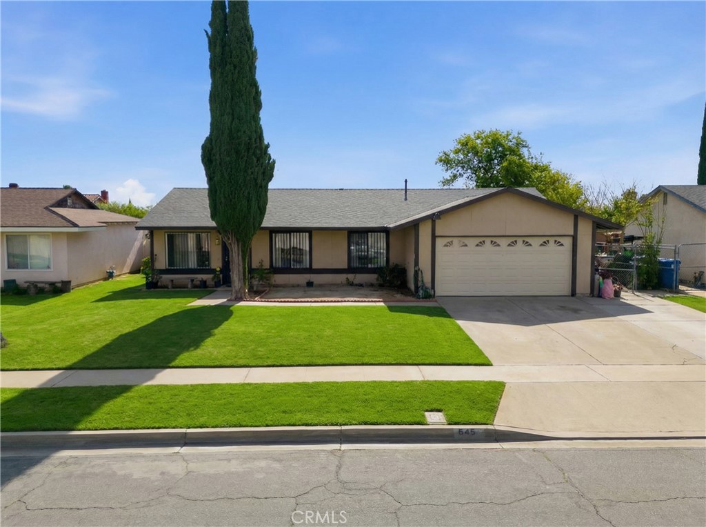 645 W Winchester, Rialto, CA 92376 — photo 1