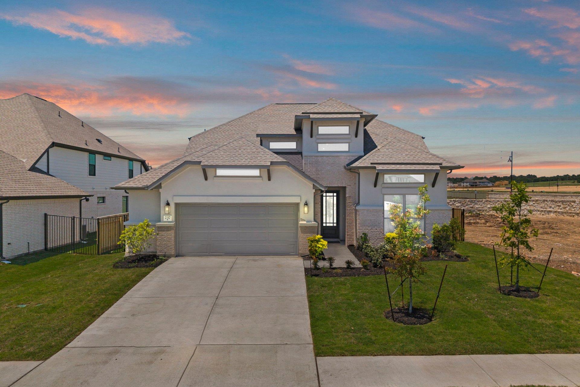 237 Pacific Grove Cir, Liberty Hill, TX 78642 — photo 1