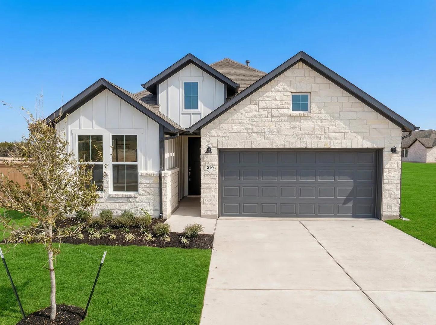 210  Silverbell Ln, Bastrop, TX 78602 — photo 1