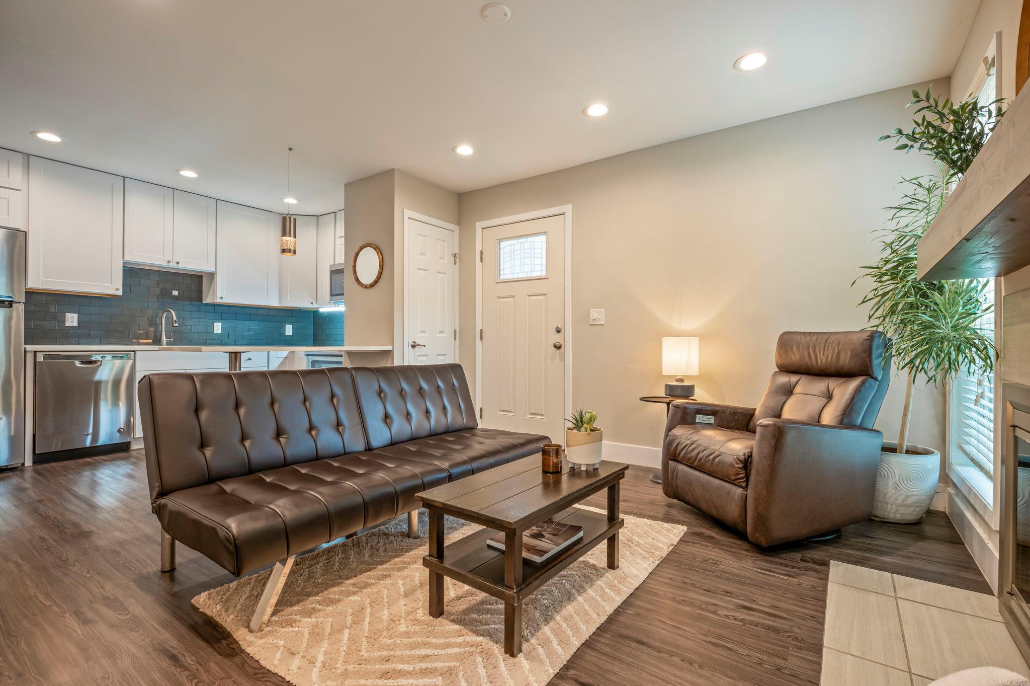 935  La Posada Dr  #148, Austin, TX 78752 — photo 1
