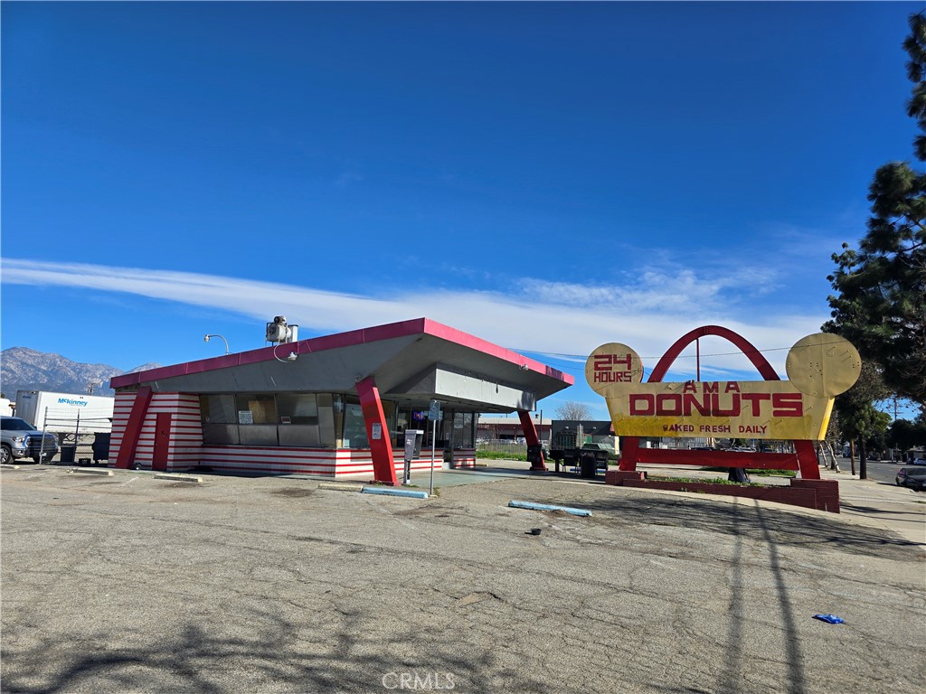 1057 E Mission Boulevard, Pomona, CA 91766 — photo 1